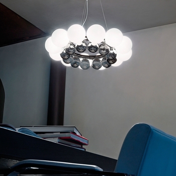 Рассеянный свет уместен в любом помещении - в гостиной, кабинете, спальне 
